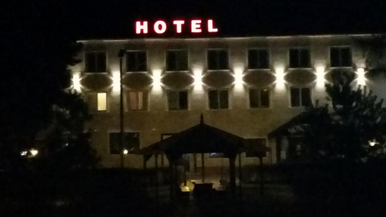 Hotel Gosciniec Влоцлавек Экстерьер фото